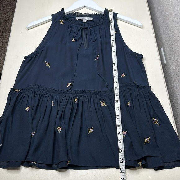 Loft Embroidered Camisole Top Size Small - Picture 10 of 10